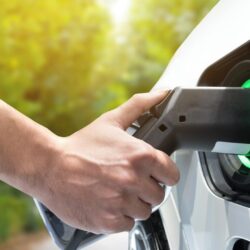 rqk2WqRSPO8LTbDxfvfi_vh7KLGLRZGhqM7rS6Ueg_AdobeStock_143939982-1536x1024 EV charger Oberon
